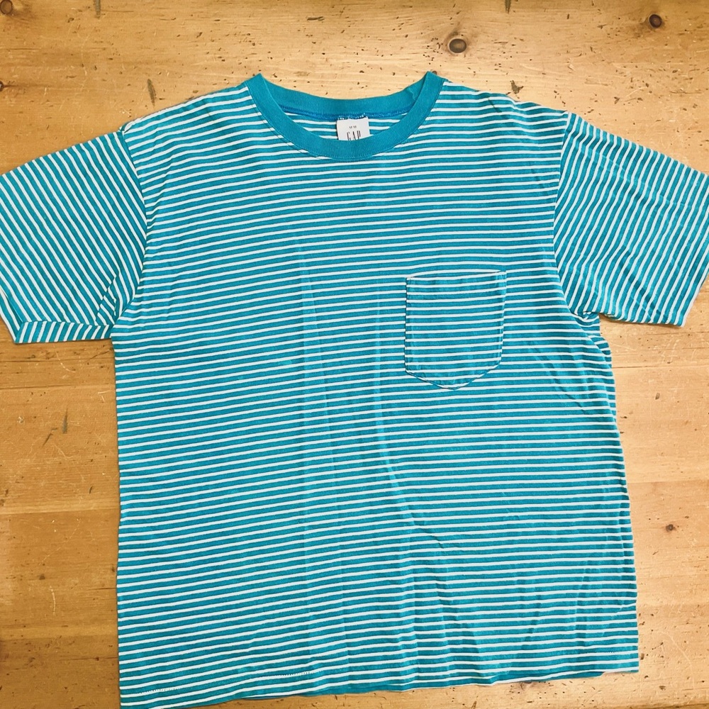 Vintage Women’s GAP One-Pocket Boxy T-Shirt